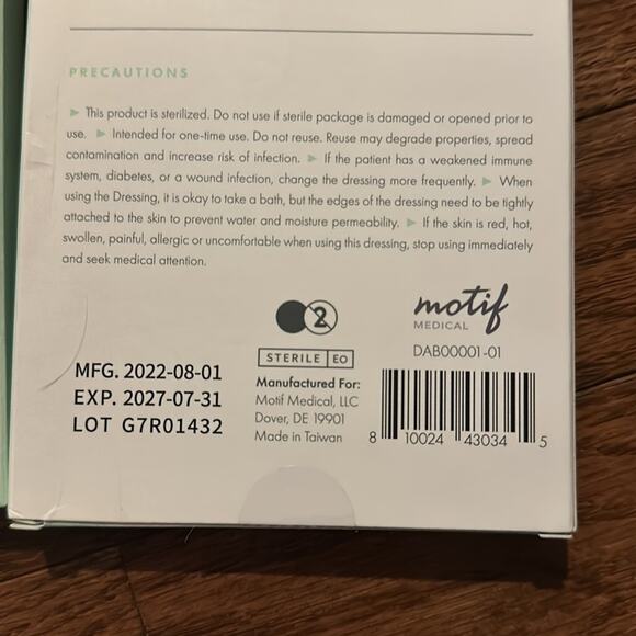 TWO Motif Medical C-Section Dressing System, Waterproof heal, protect NIB step 1 - Picture 4 of 4